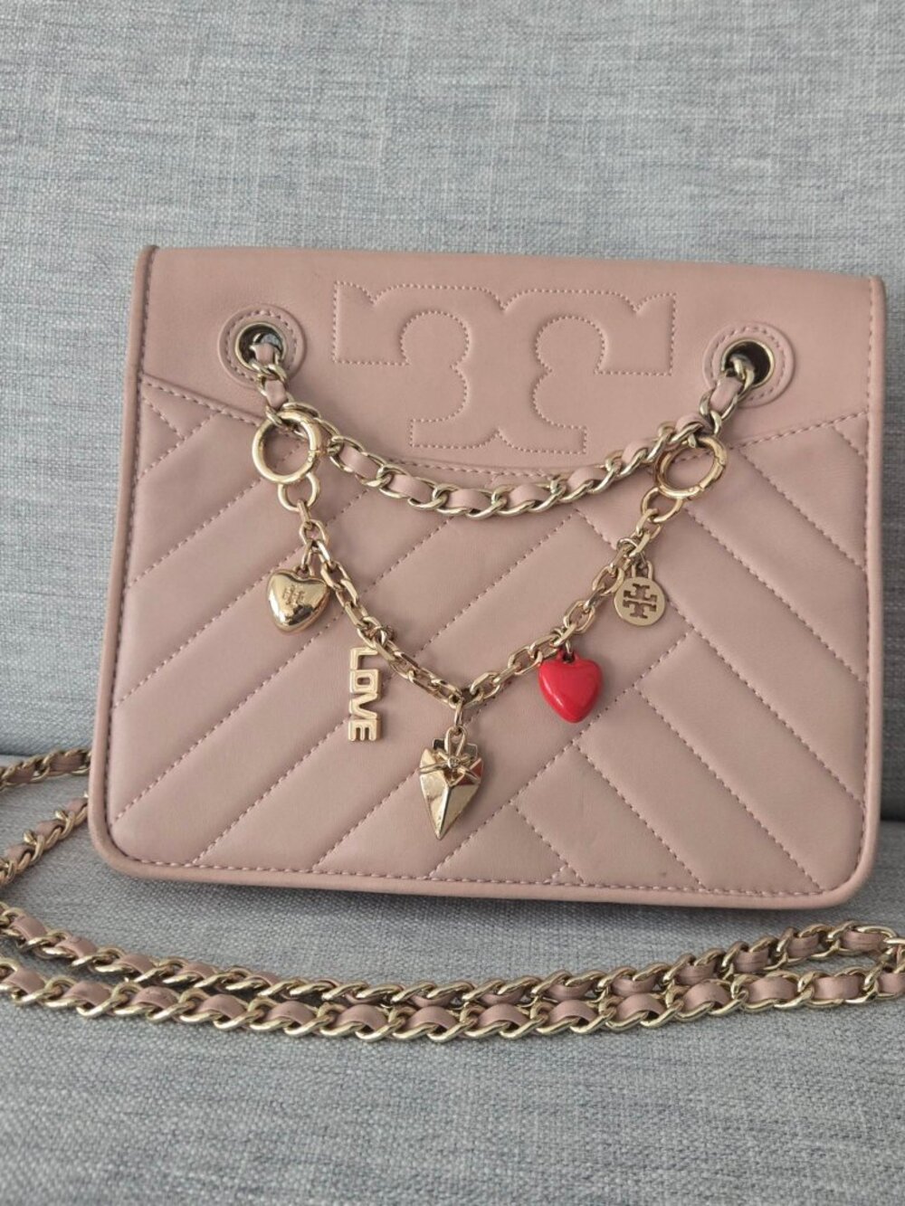 Tory Burch Fleming Quilted Tote – Blush Pink, Gold Charm Chain